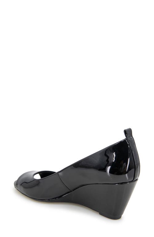 Reaction Kenneth Cole Elinor Wedge Pump In Black Patent