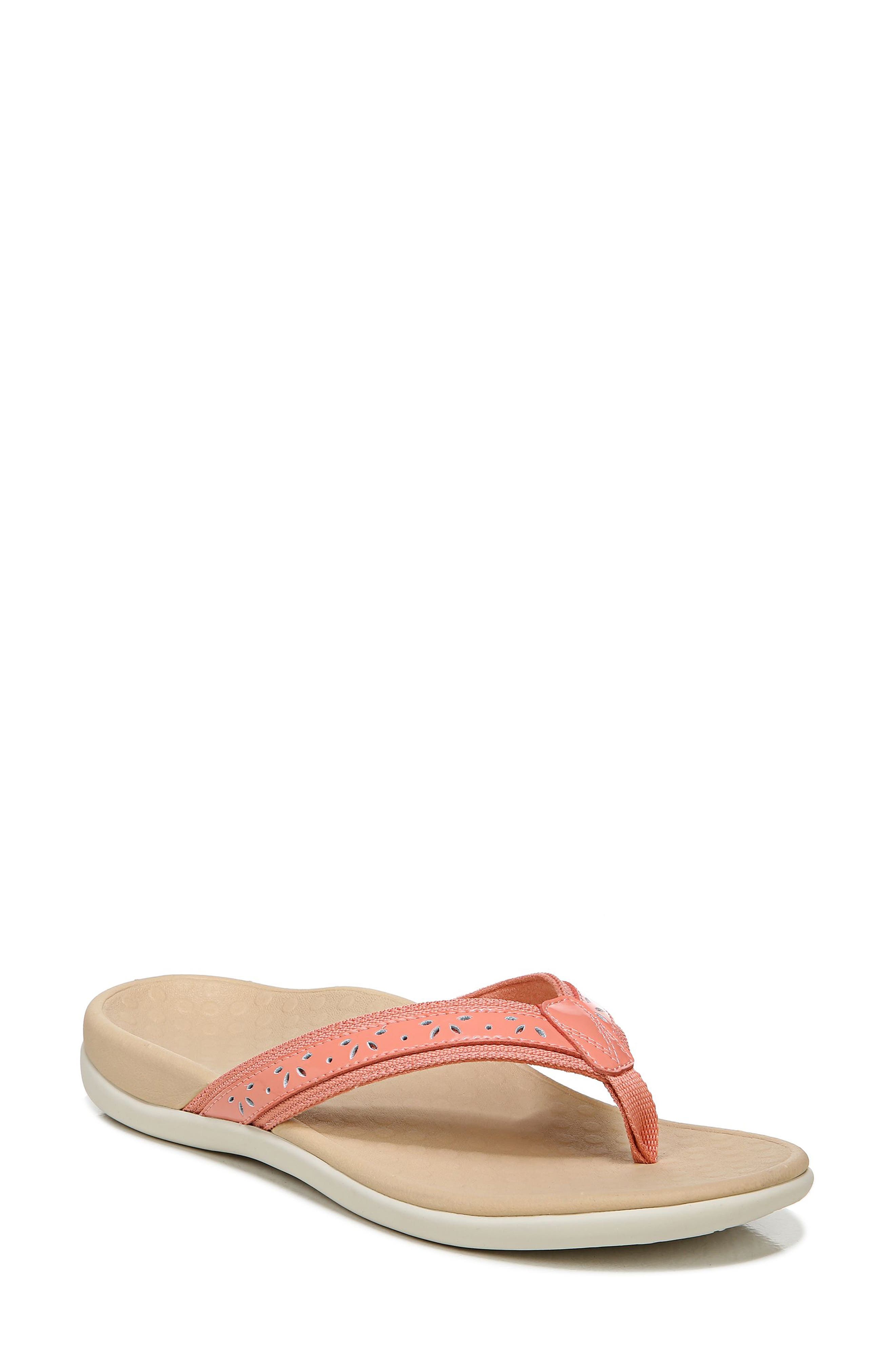 casandra flip flop vionic