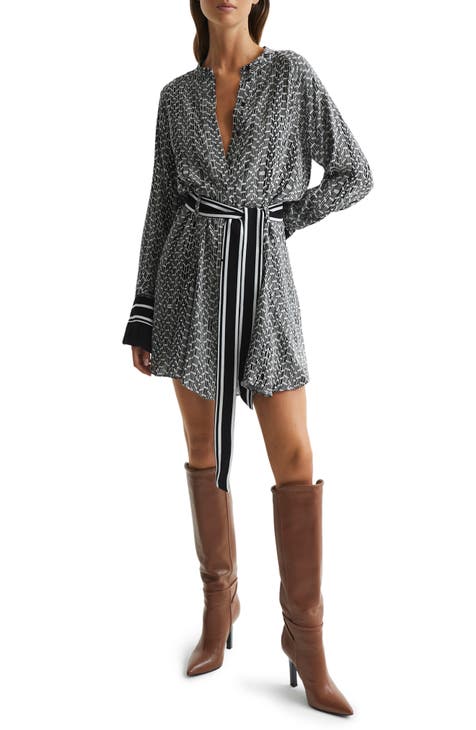 dress for engagement couple