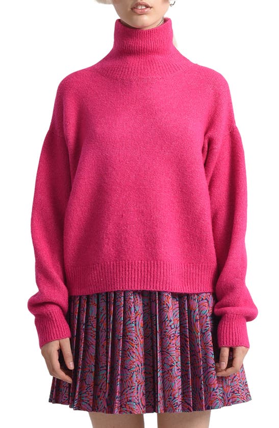 Molly Bracken Turtleneck Sweater In Pink