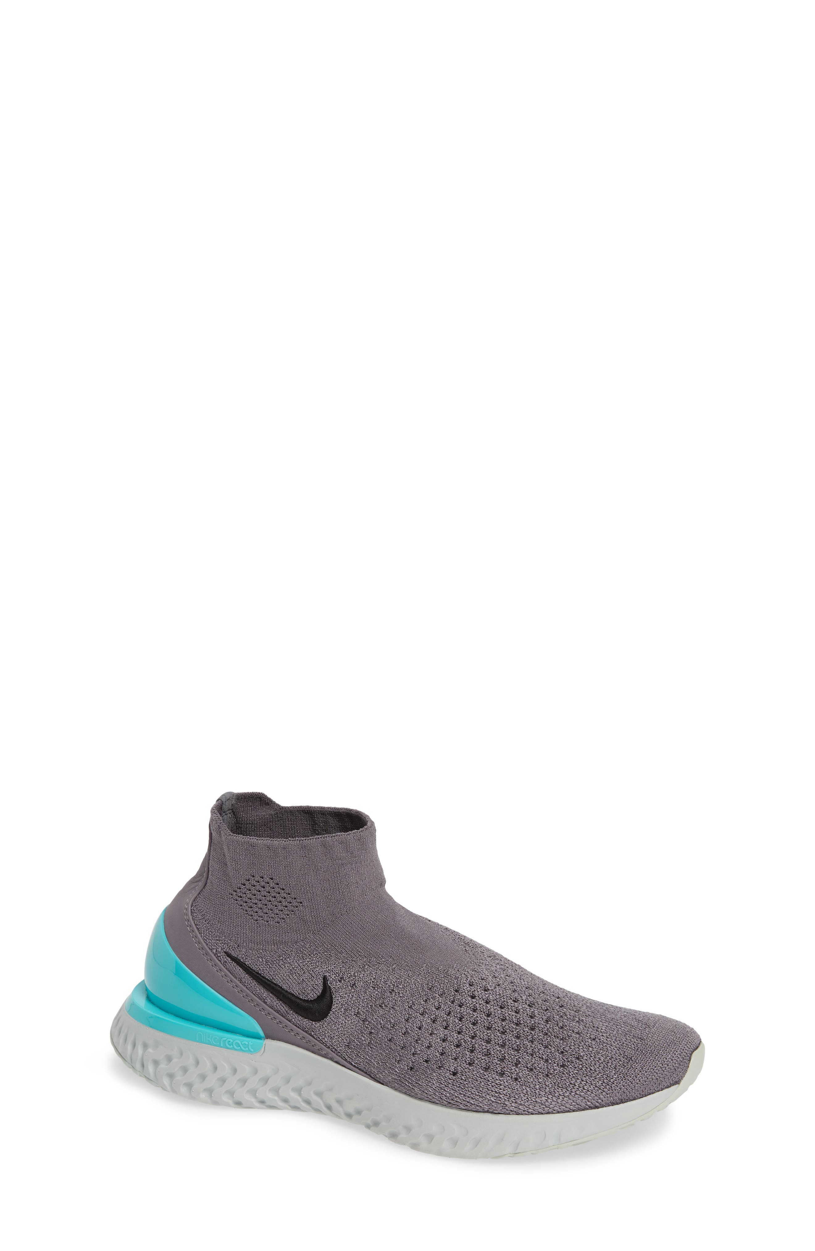 Nike | Rise React Flyknit Sock Sneaker 
