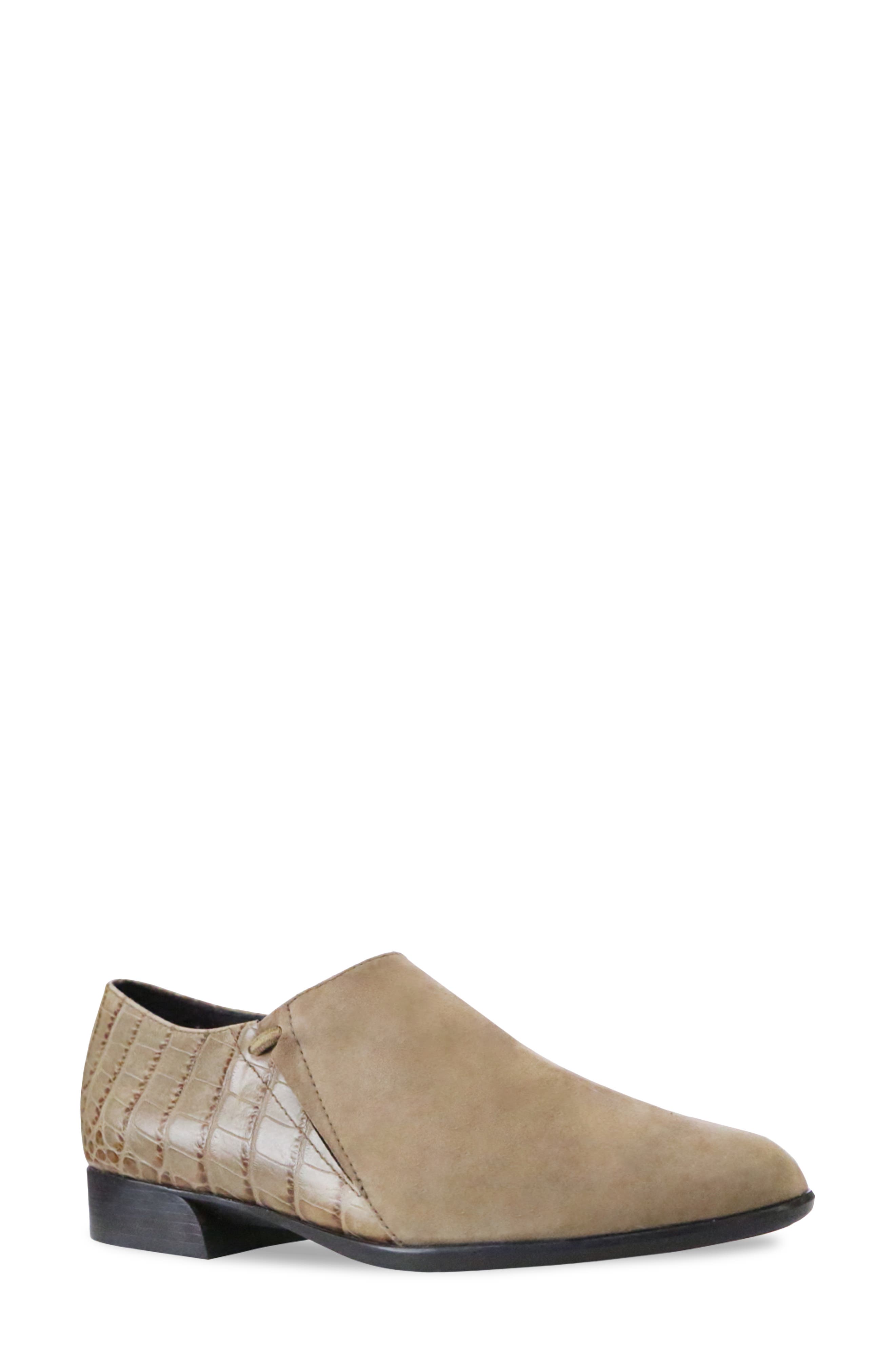 nordstrom anniversary sale munro shoes