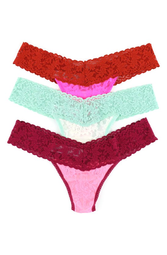 Hanky Panky Low Rise Lace Thongs In Apin/rpuo