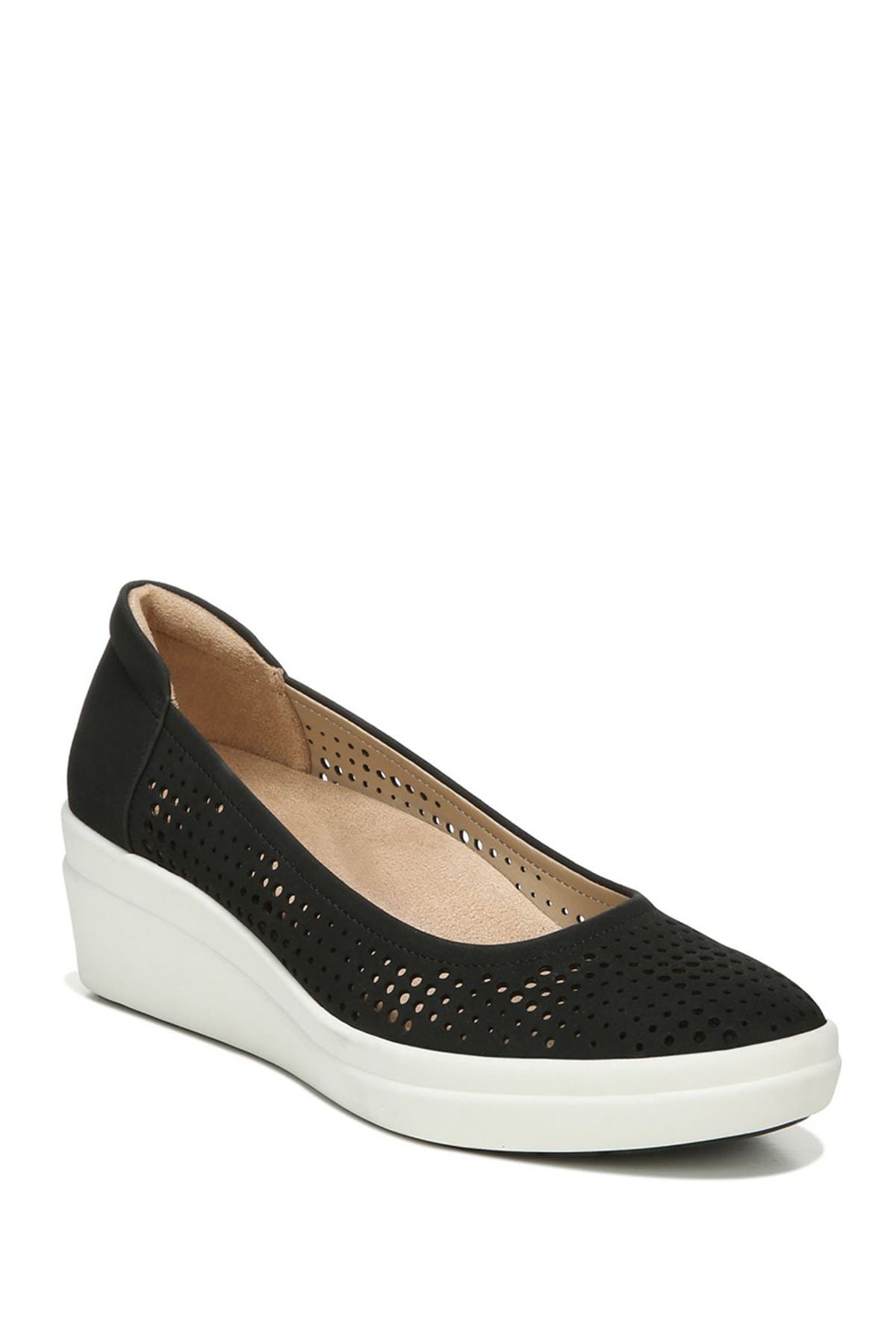 womens wide width wedge sneakers