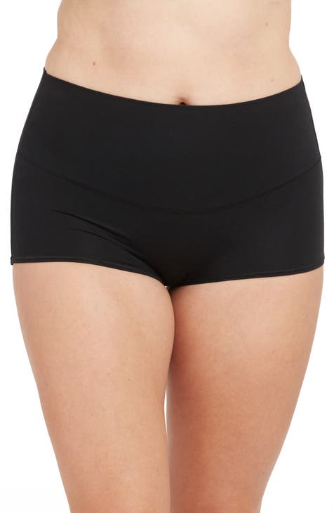 SPANX Women's Boy Shorts : : Clothing, Shoes & Accessories