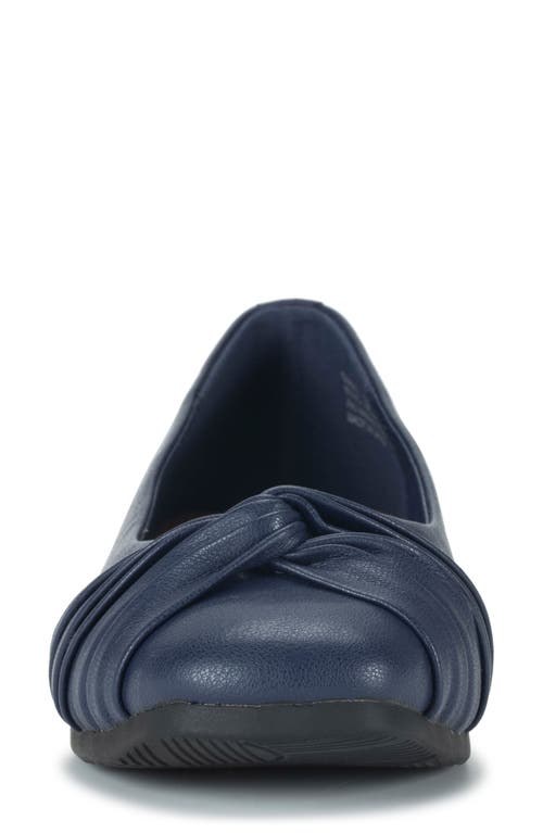 Baretraps Chainey Womens Ruffled Manmade Ballet Flats In Midnight