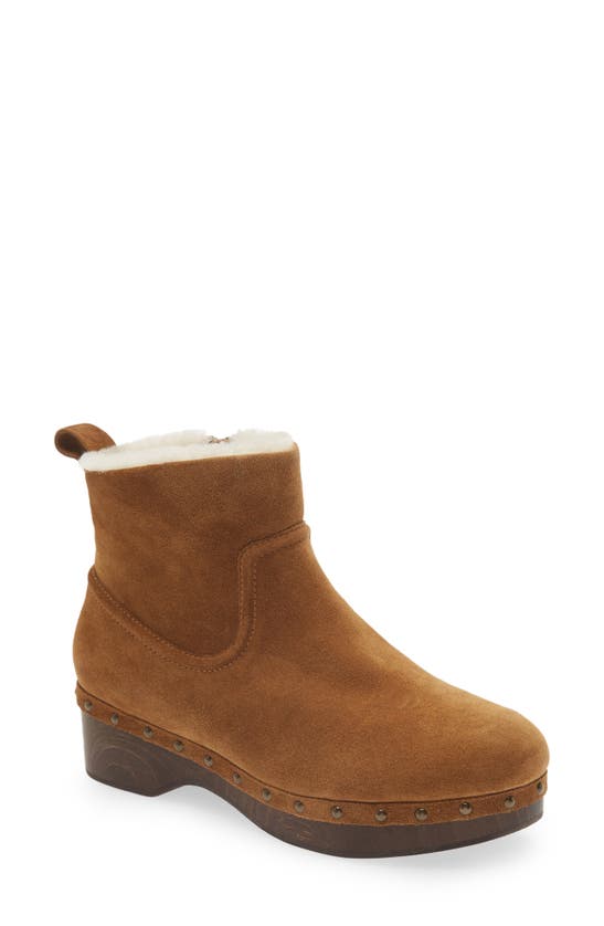 Madewell The Marceline Faux Shearling Lined Clog Boot In Toffee