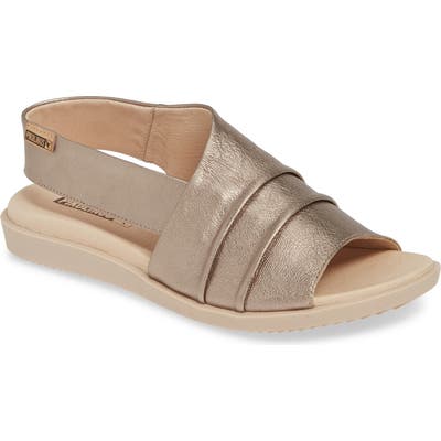 Pikolinos Antillas Pleated Sandal, Metallic