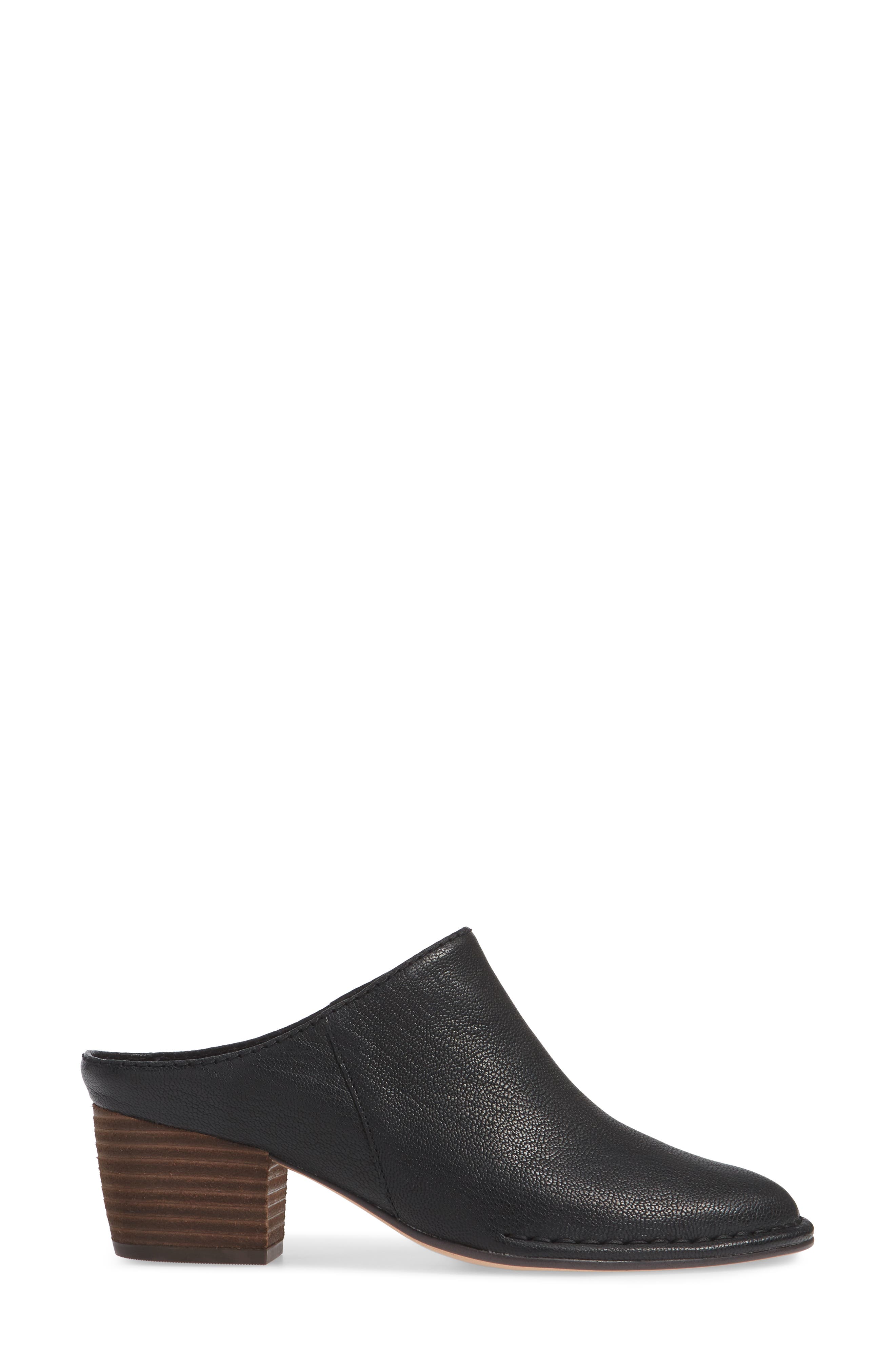 clarks spiced isla black