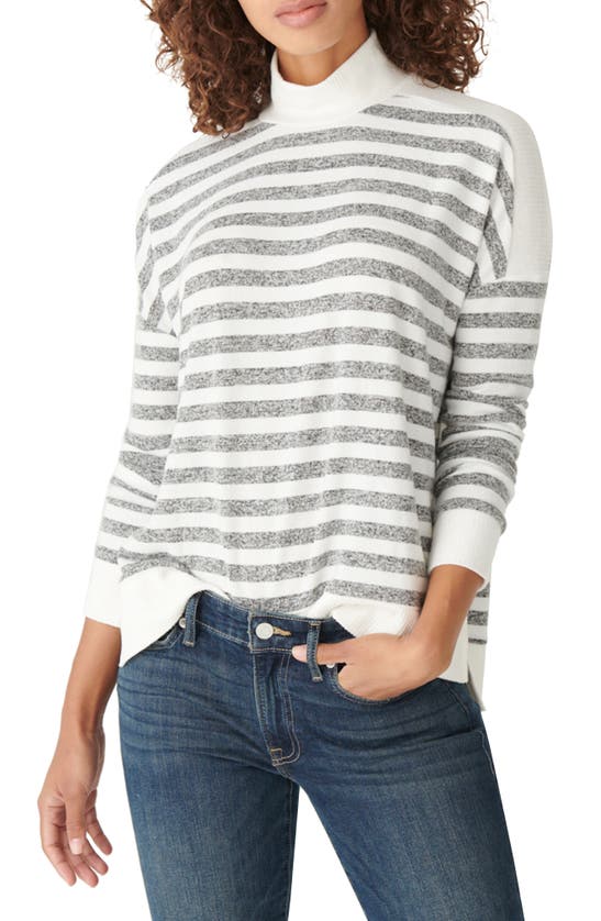 LUCKY BRAND STRIPE TURTLENECK TOP,7W73157