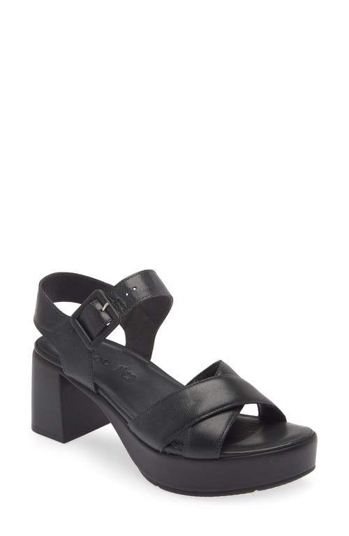 Elite Platform Sandal in Shiny Black Leather