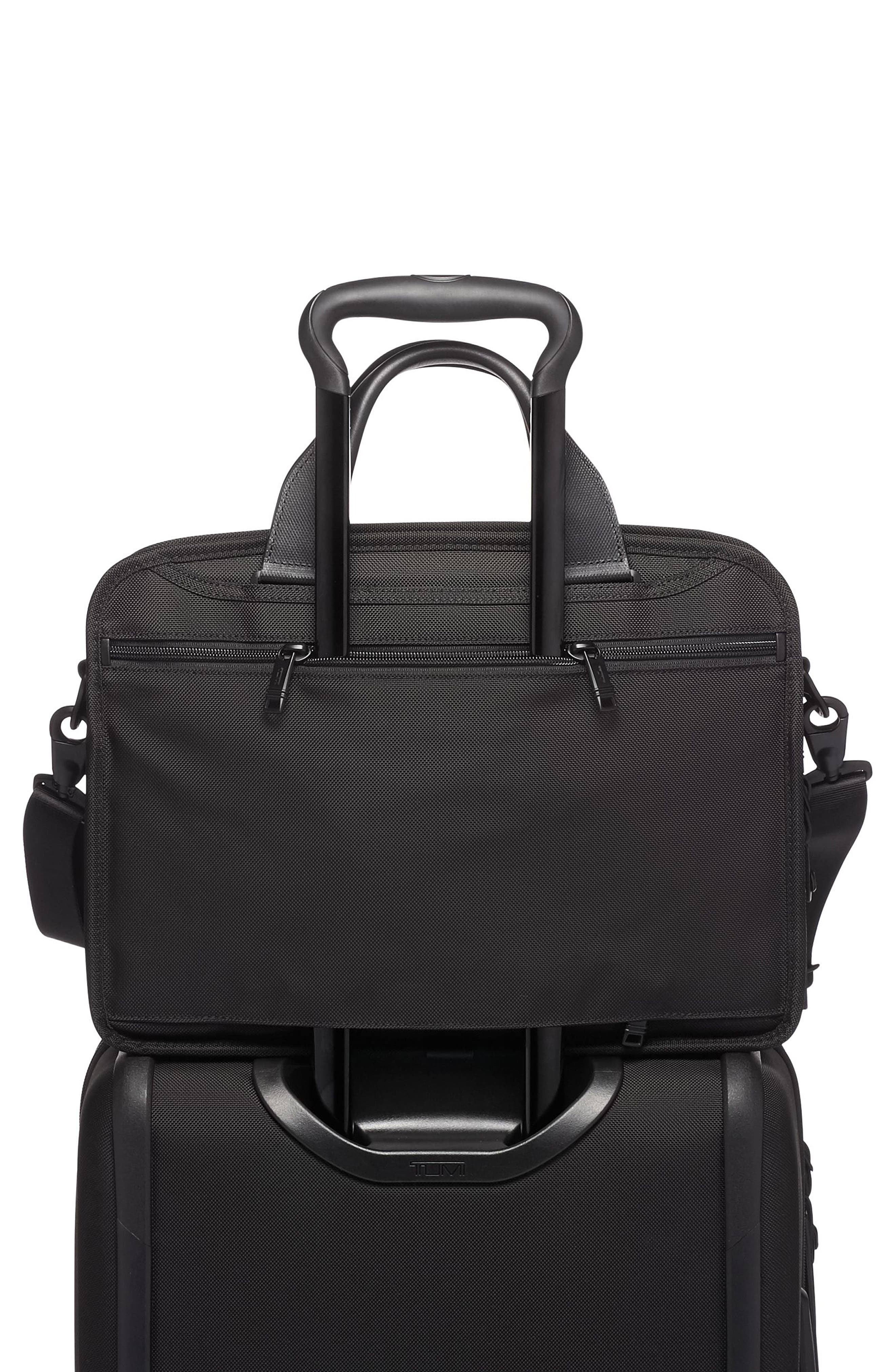 tumi alpha 2 triple compartment brief