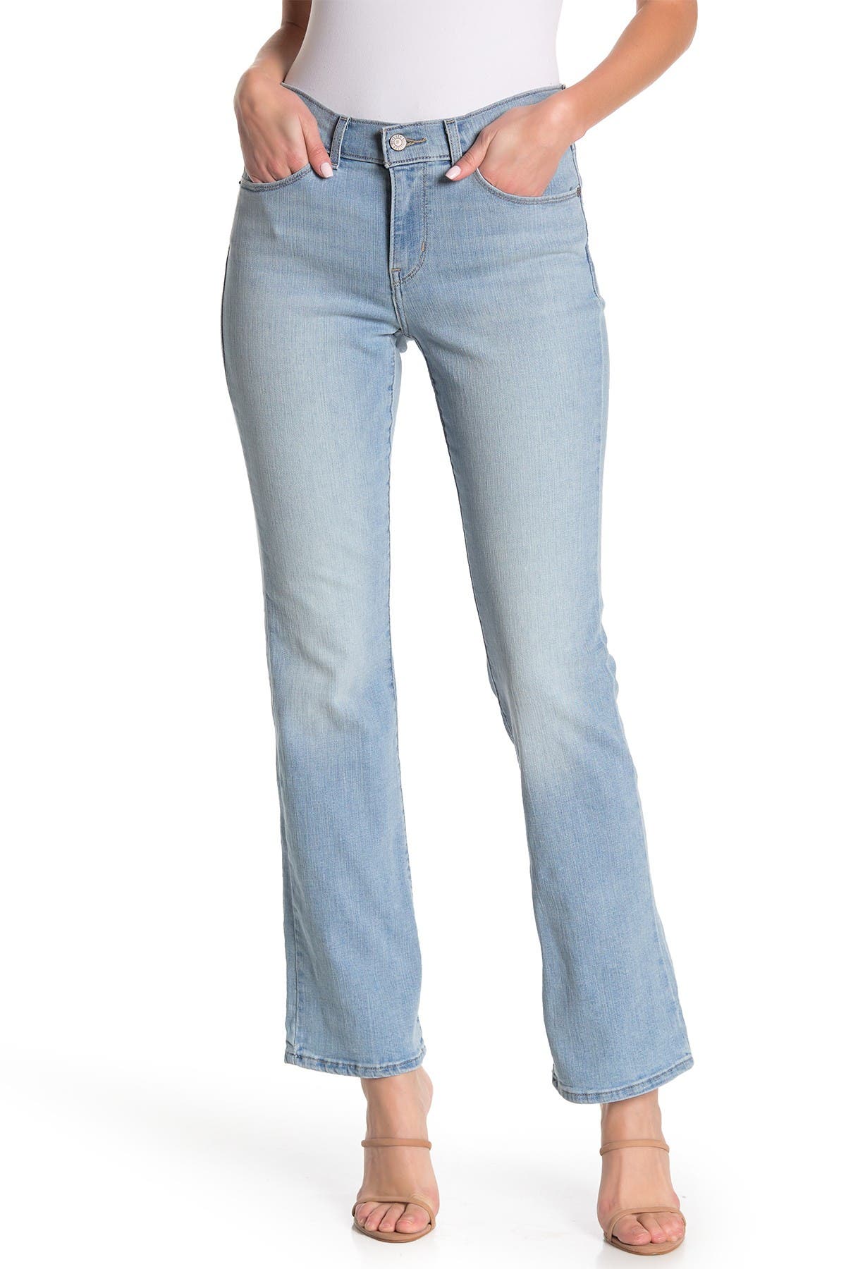 nearest levi's store to me