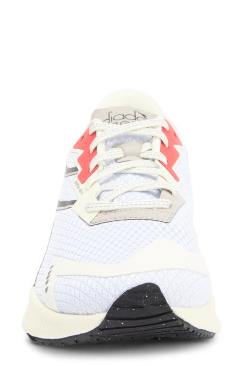 Diadora Mythos Blushield Volo 4 2030 Running Shoe In White/black/cayenne