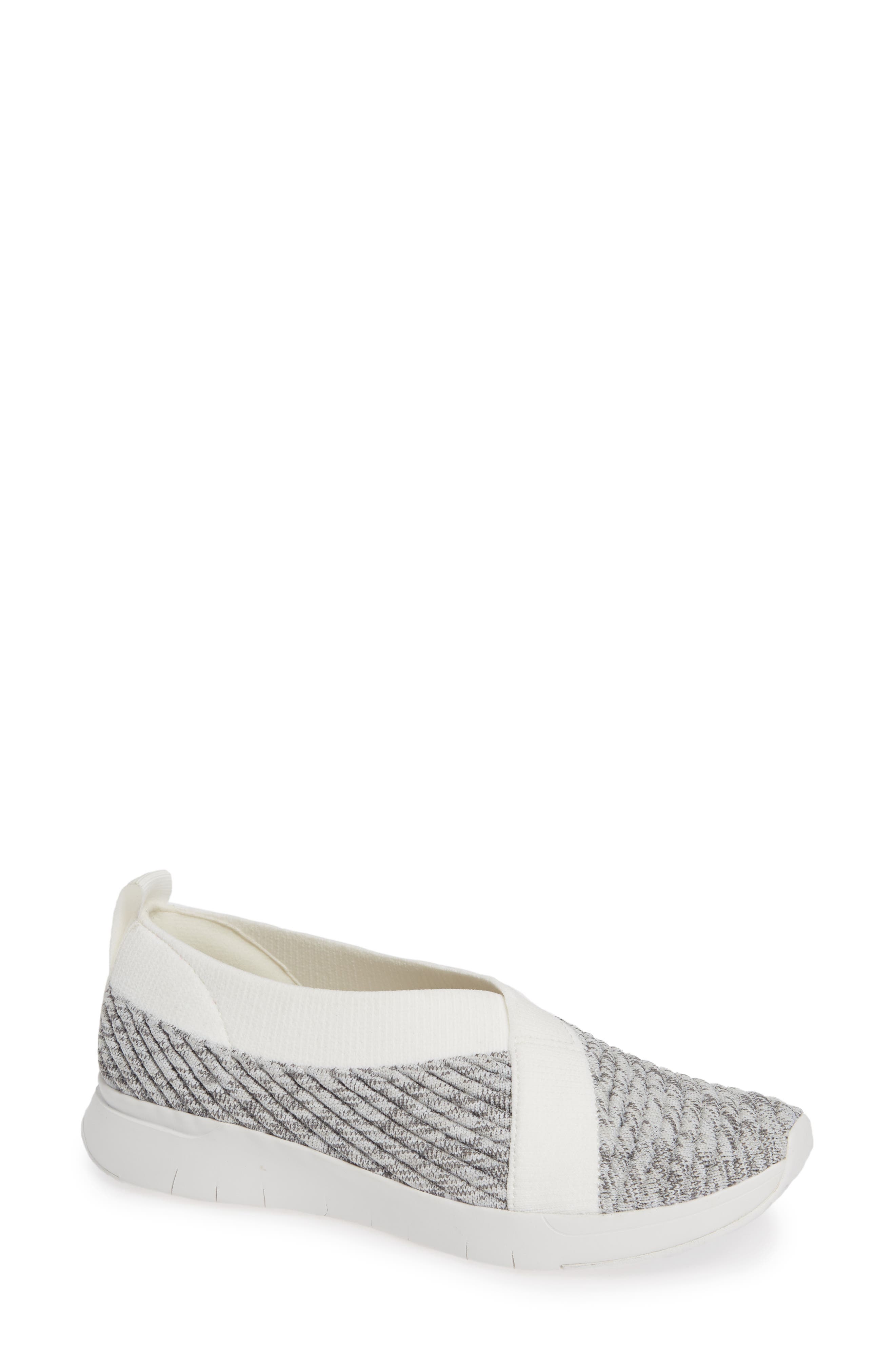 nordstrom rack ballet flats