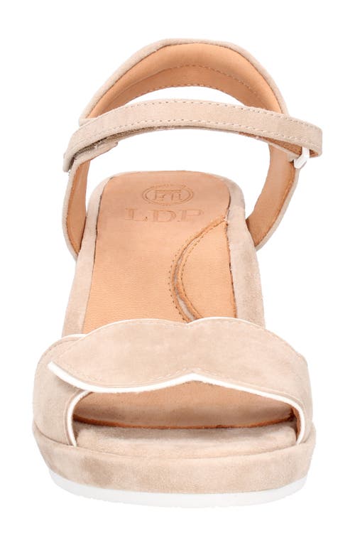 L'amour Des Pieds Marora Wedge Sandal In Taupe/white
