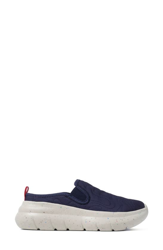 Dearfoams Findley Regrind Energy Return Clog Sneaker In Peacoat