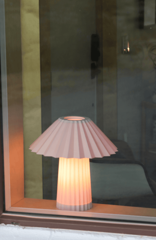 Sofiest Designs Umbrella Table Lamp In Bubblegum Pink