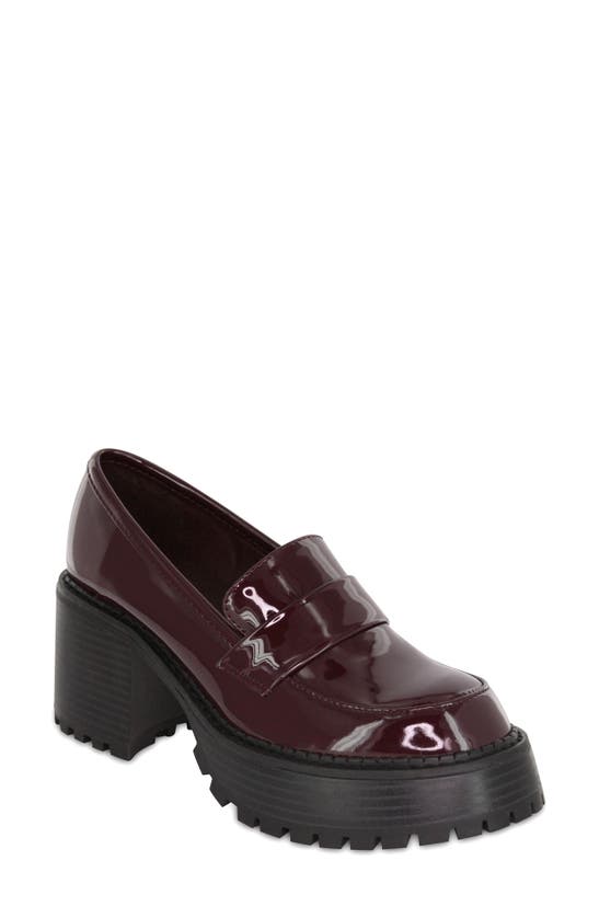 Mia Dalilah Platform Lug Sole Loafer In Burgundy P