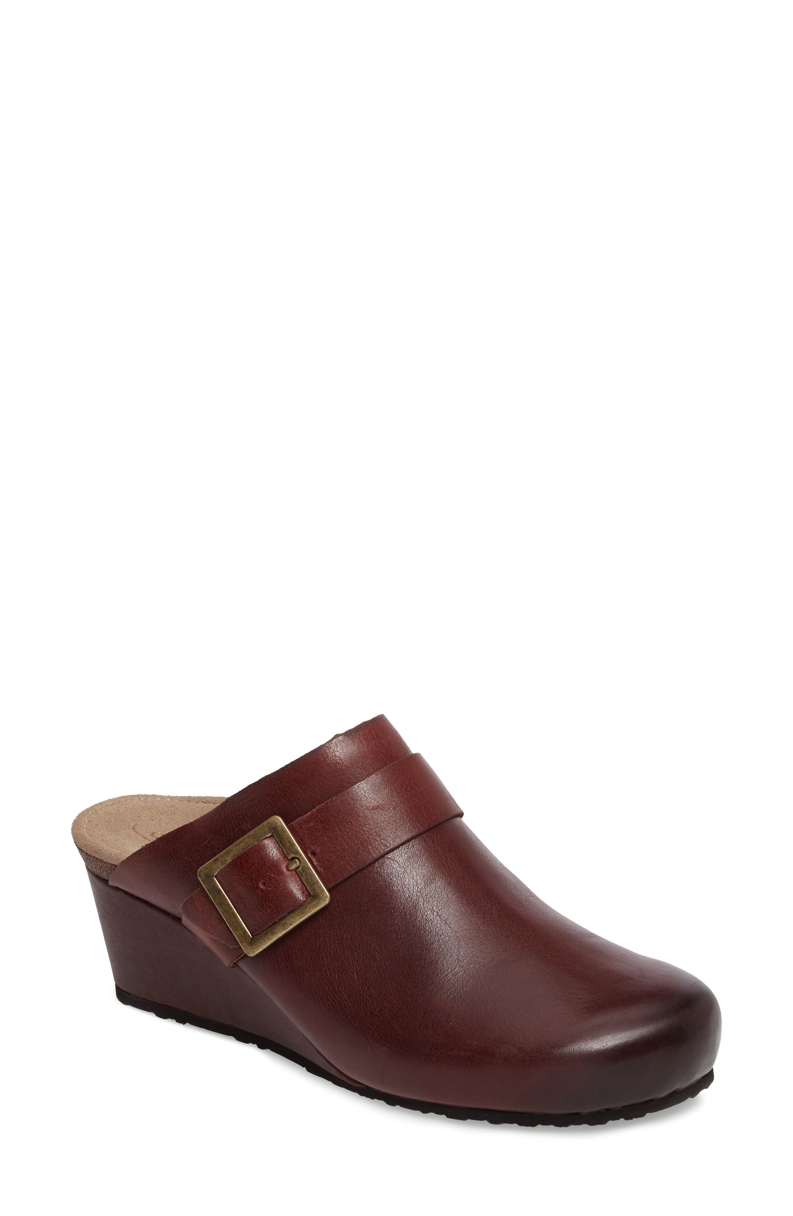 Aetrex Amelia Mule, Red