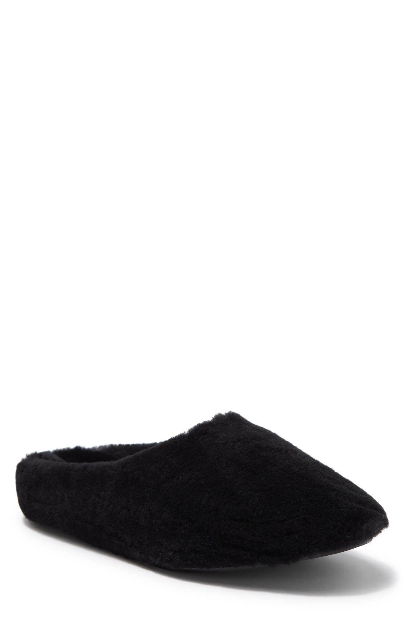 nordstrom rack fuzzy slippers