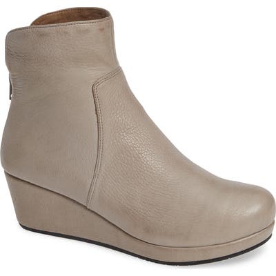Chocolat Blu Yarden Wedge Bootie- Grey