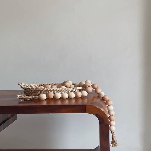 OSMOS STUDIO OSMOS STUDIO FARMHOUSE WOODEN BEADS WITH JUTE TASSELS 