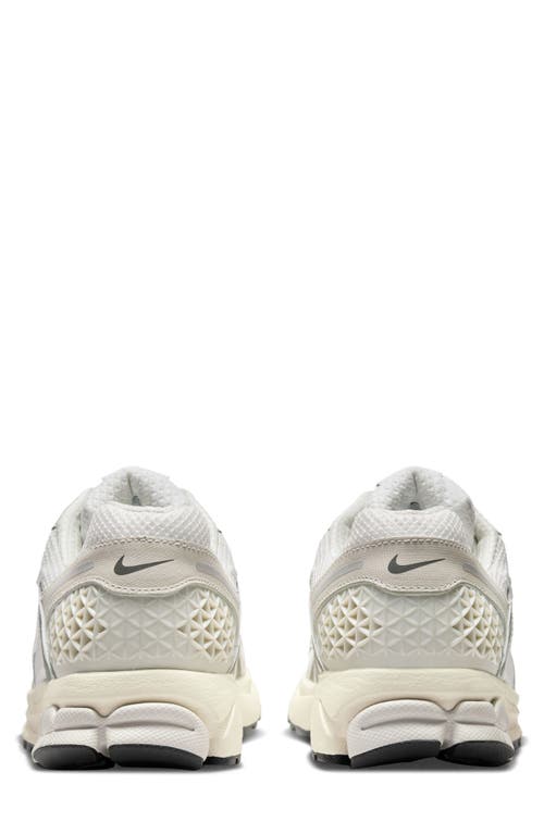 NIKE NIKE ZOOM VOMERO 5 SNEAKER 