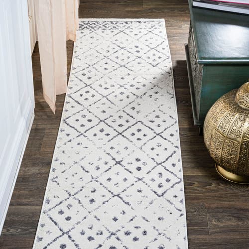 Jonathan Y Juba Moroccan Geometric Diamond Area Rug In Ivory/gray