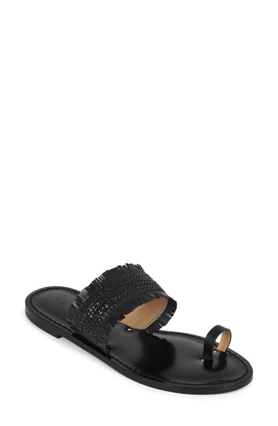 Amanu Shela Toe Loop Sandal In Black