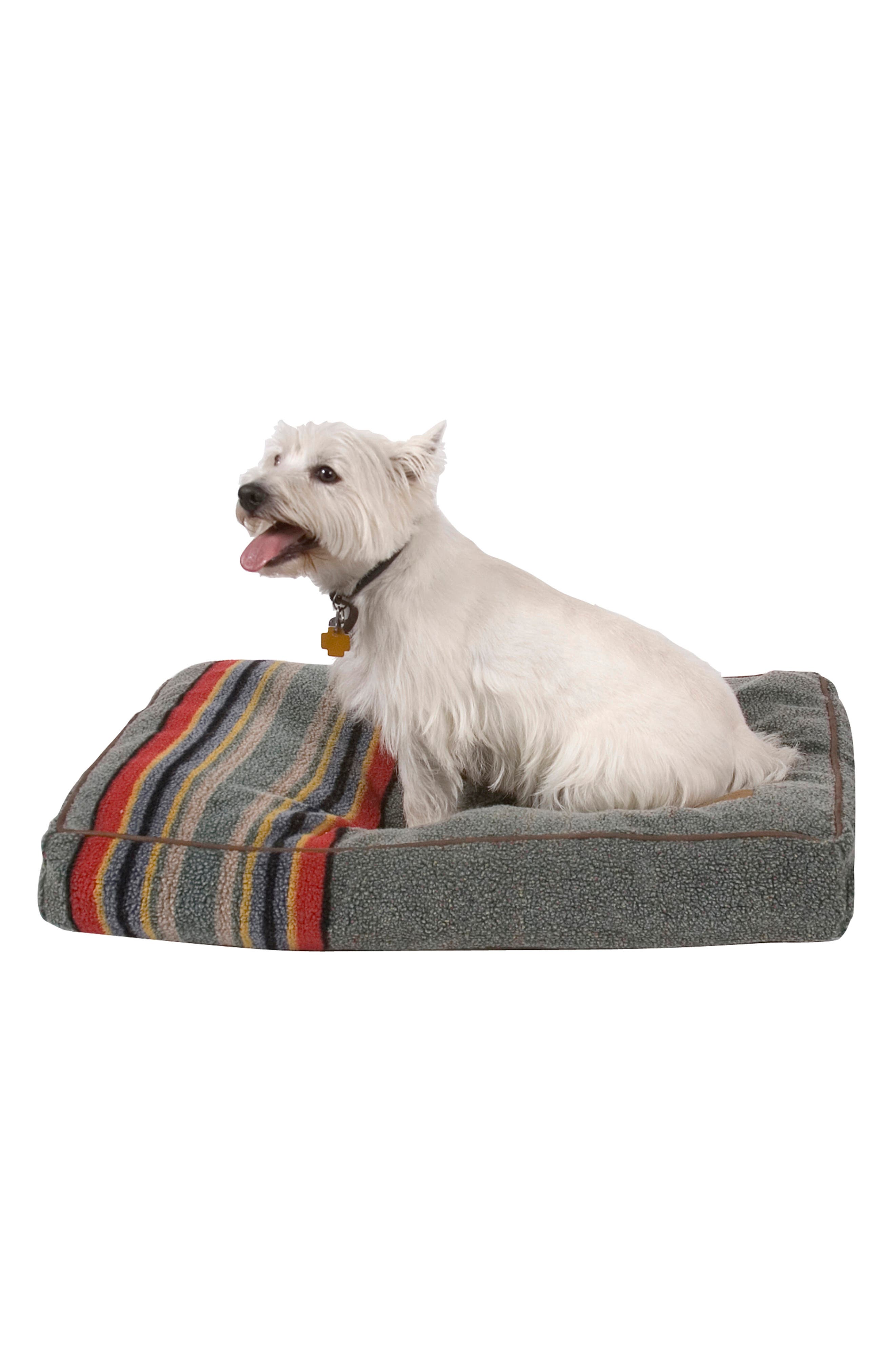 pendleton yakima camp pet bed