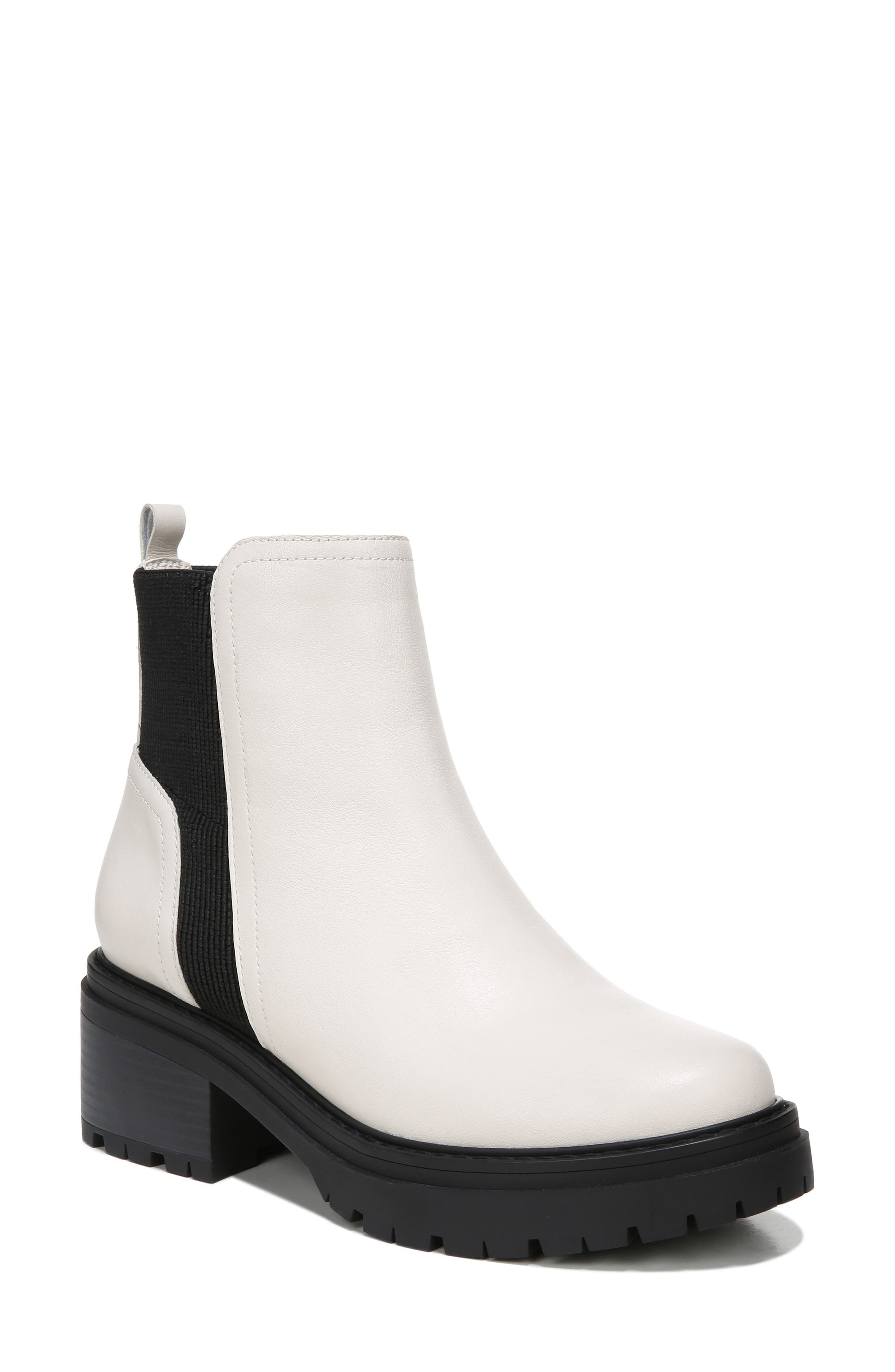 naturalizer chelsea boot