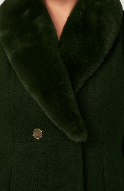 Estelle Grammy Coat With Faux Fur Collar In Olive