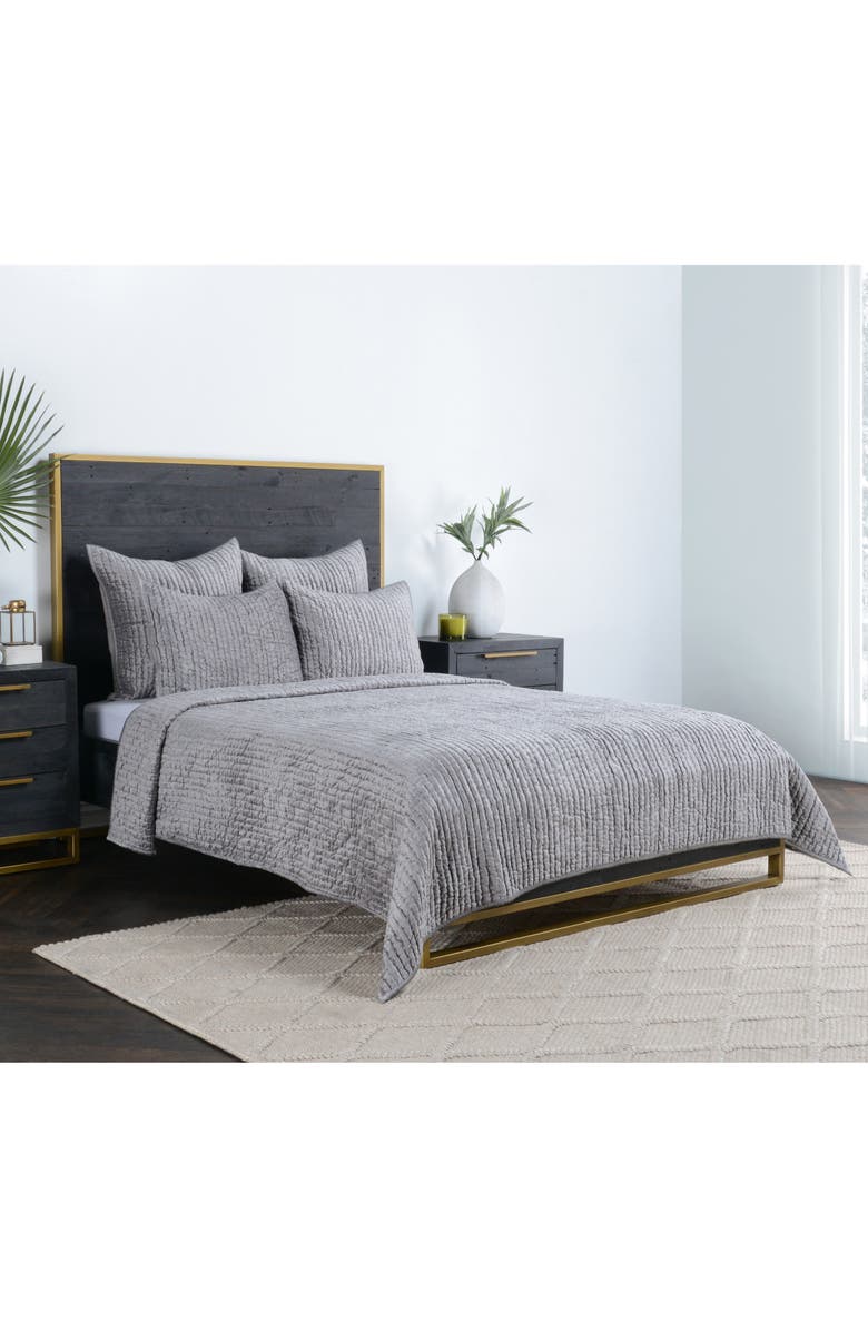Bari Velvet Quilt