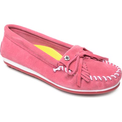 Minnetonka Kilty Plus Driving Moccasin, Pink