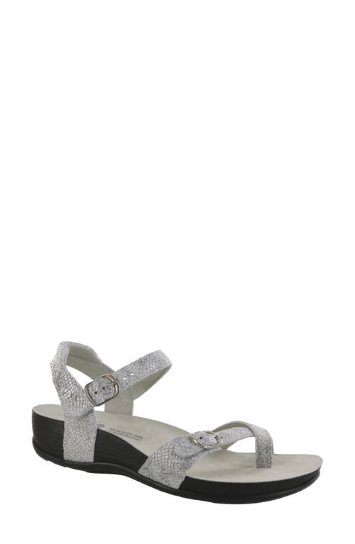 Pampa Wedge Sandal in Plata