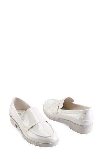 Reaction Kenneth Cole Fern Loafer In White