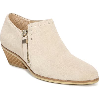 Dr. Scholl