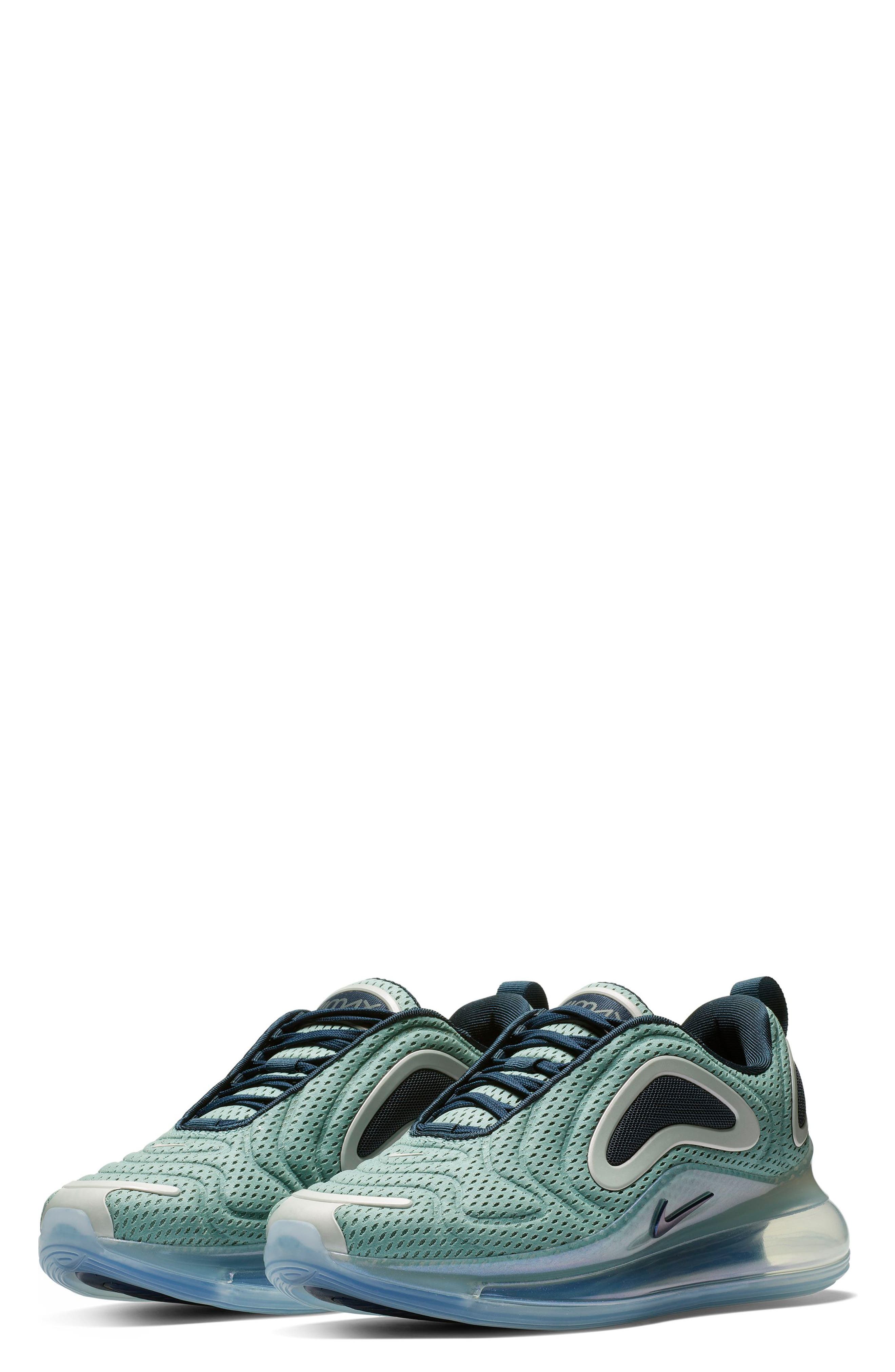 Nike Air Max 720 Sneaker, Blue