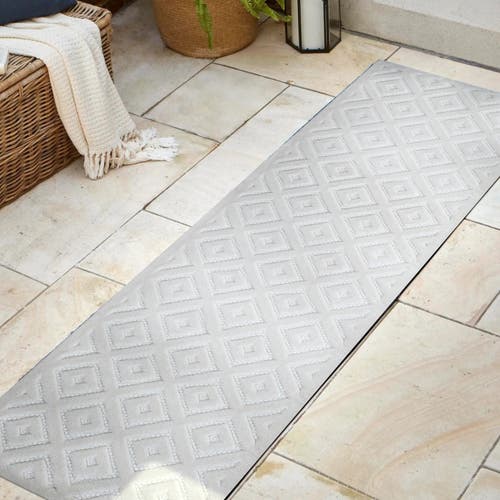 Jonathan Y Portmany Neutral Diamond Trellis Indoor/outdoor Area Rug In Ivory