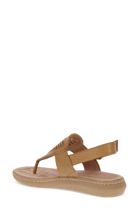 Baretraps Quincy T-strap Sandal In Caramel