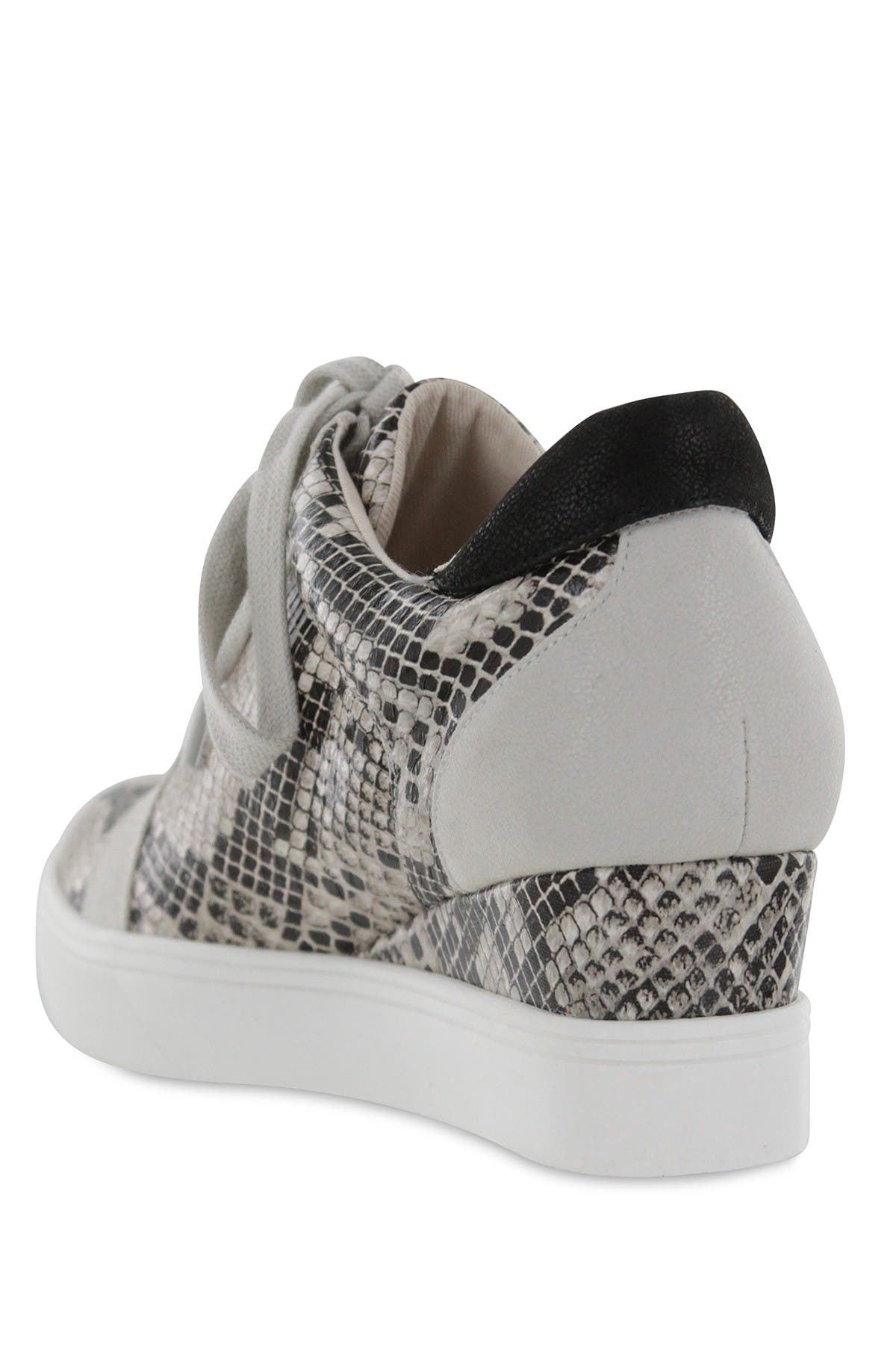mia platform sneakers
