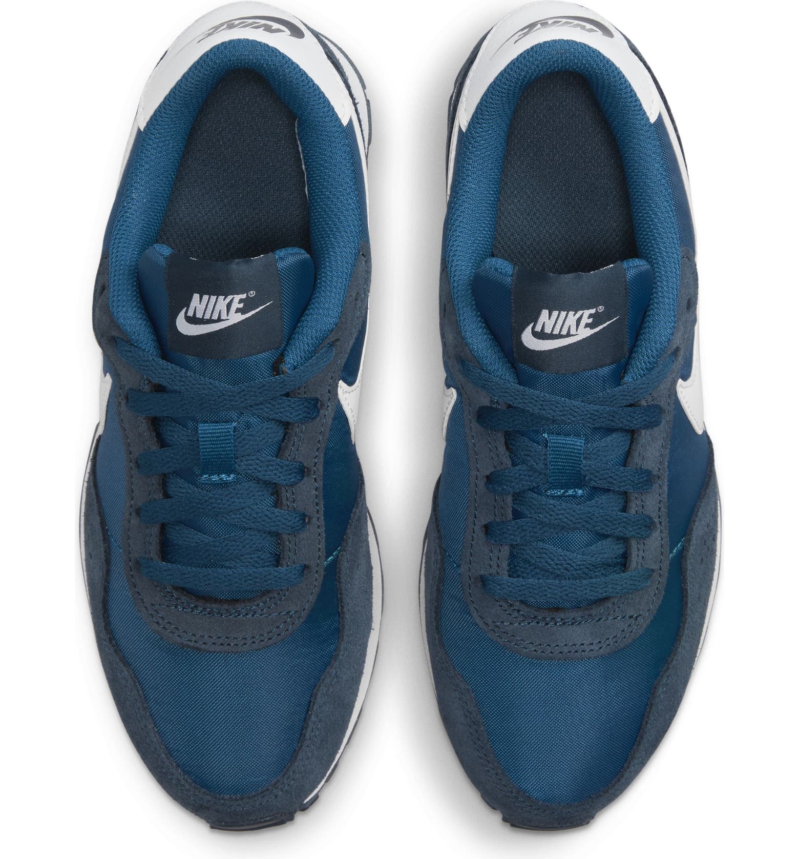 Nike MD Valiant Sneaker | Nordstrom