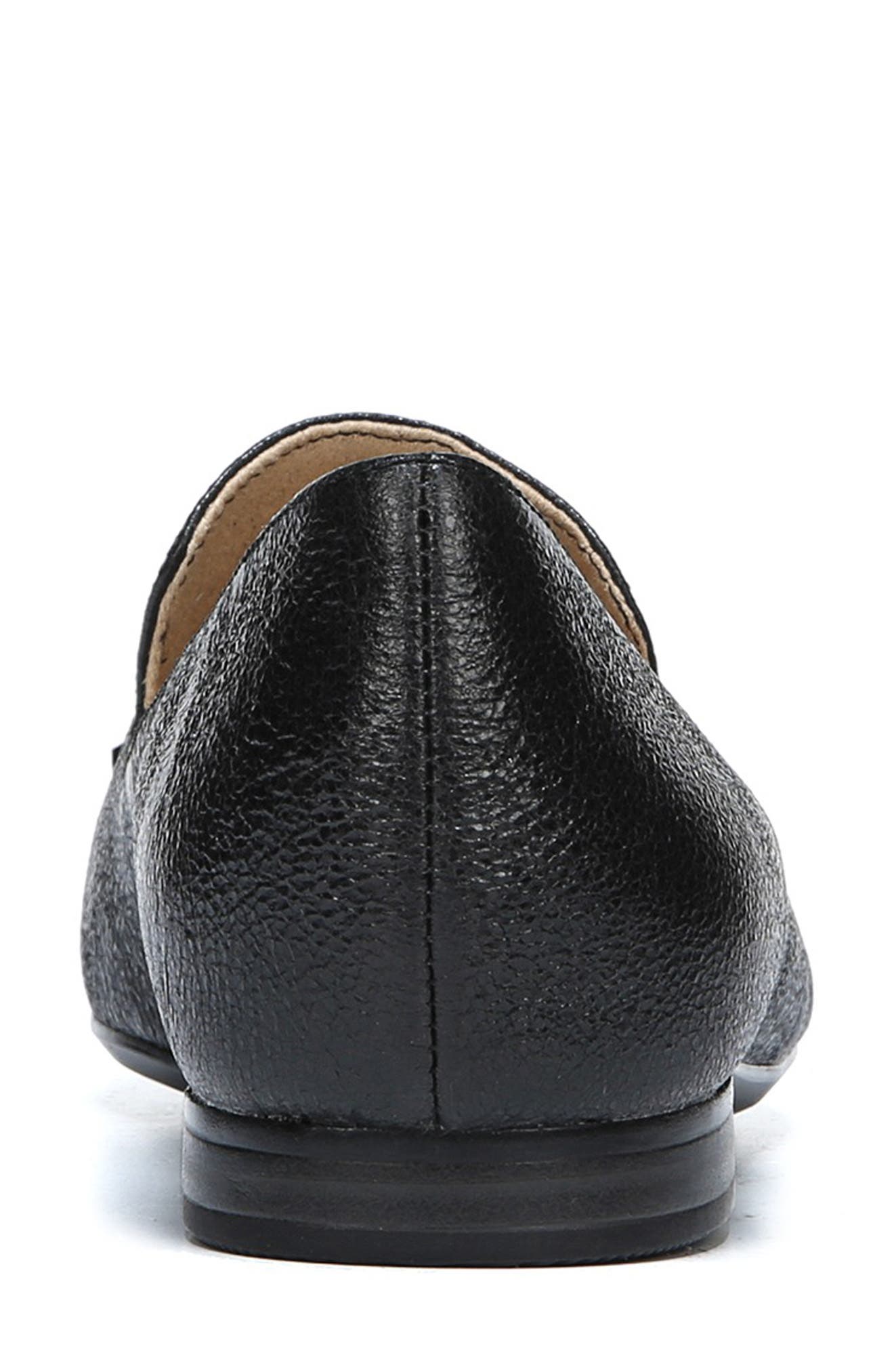 naturalizer elly tassel loafer