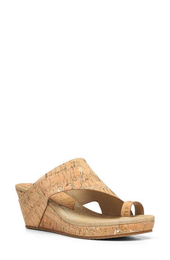 Donald Pliner Gyere Wedge Loop Toe Sandal In Platino