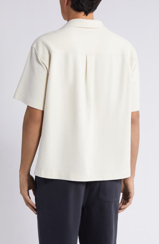 Shop Frame Duo Fold Relaxed Short Sleeve Button-up Shirt In White Sand