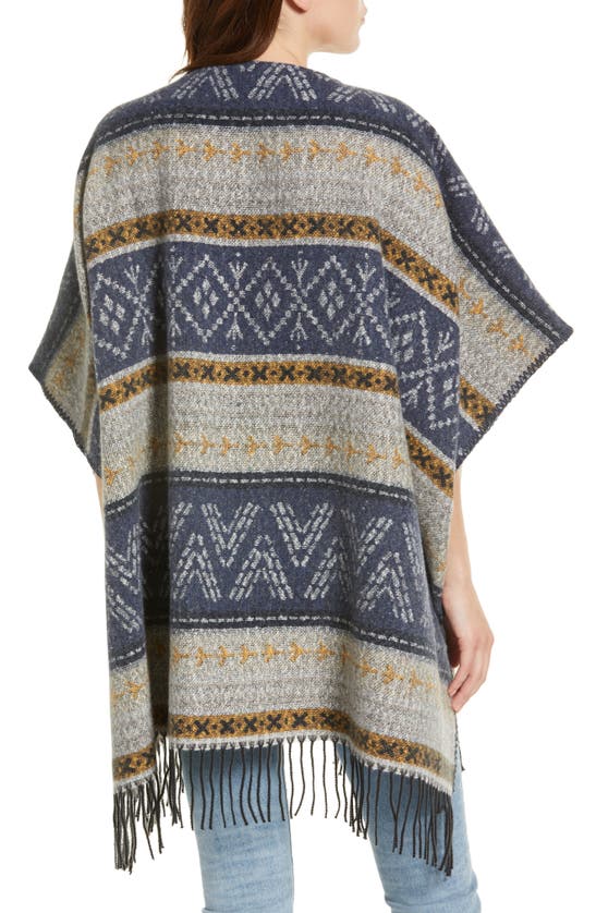 Treasure & Bond Pattern Fringe Ruana In Black Combo