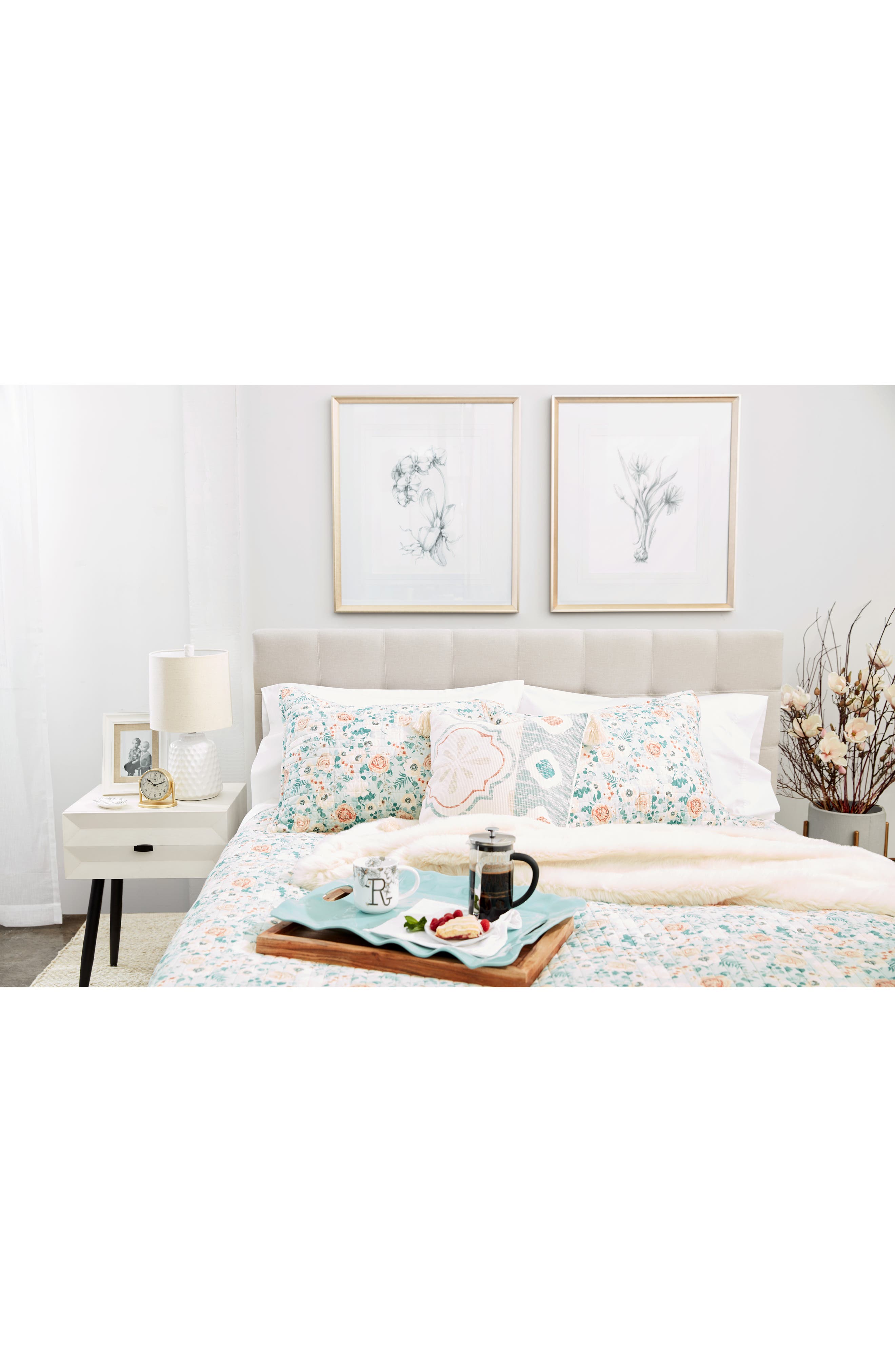 NORDSTROM AT HOME,
                            Cuddle Up Faux Fur Throw Blanket,
                            Alternate thumbnail 3, color,
                            901