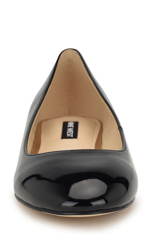 Shop Nine West Robbe Flat In Black