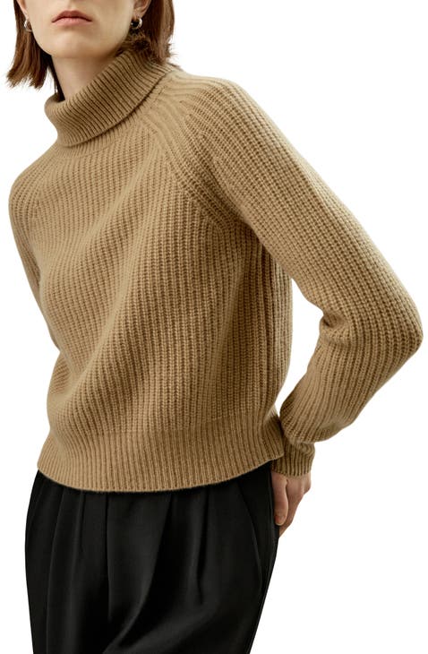 Women’s Cashmere Turtleneck Sweater with Varied Knit Pattern